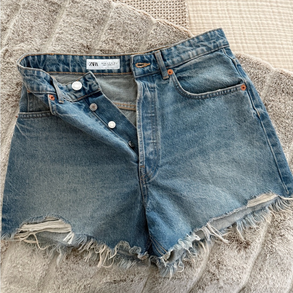 Zara Women's Distressed Blue Jean Shorts